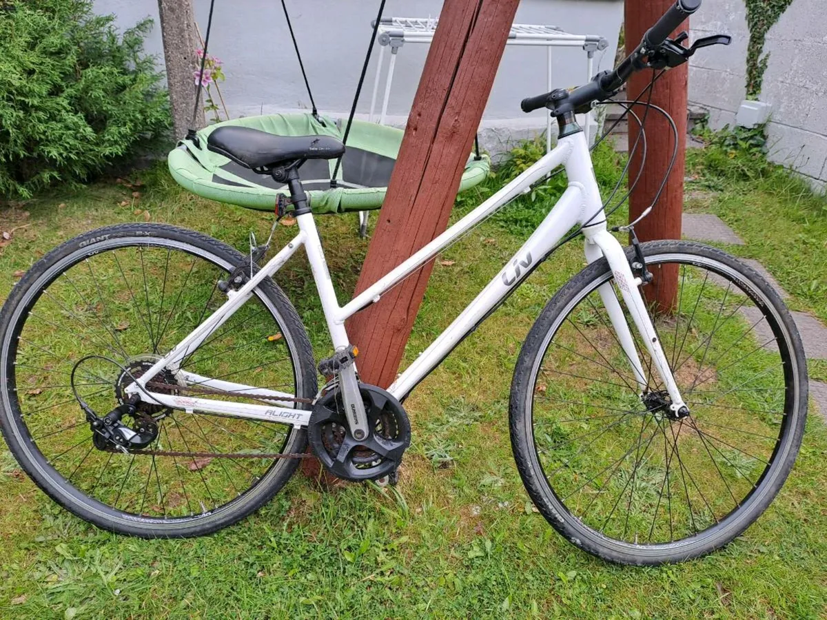 Giant Liv hybrid bike - Image 1