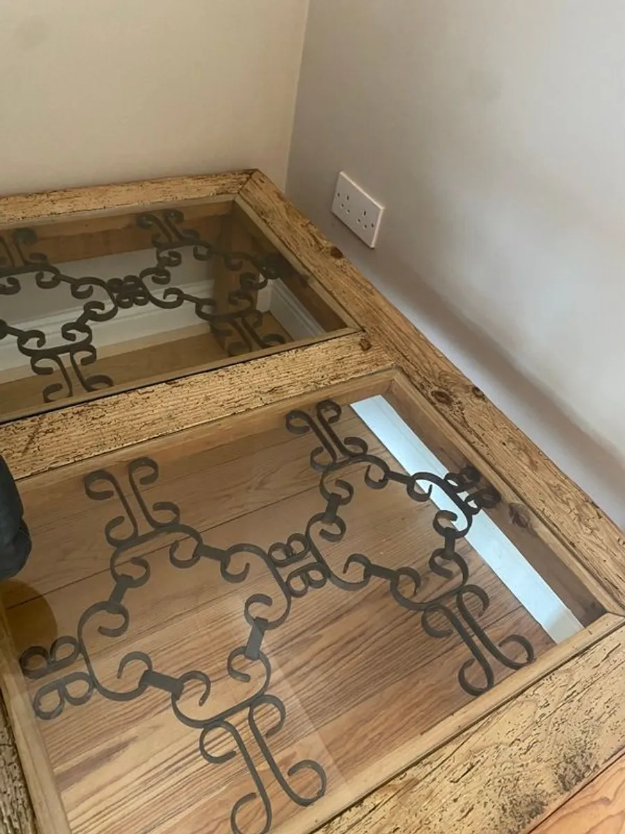 Coffee table - Image 1