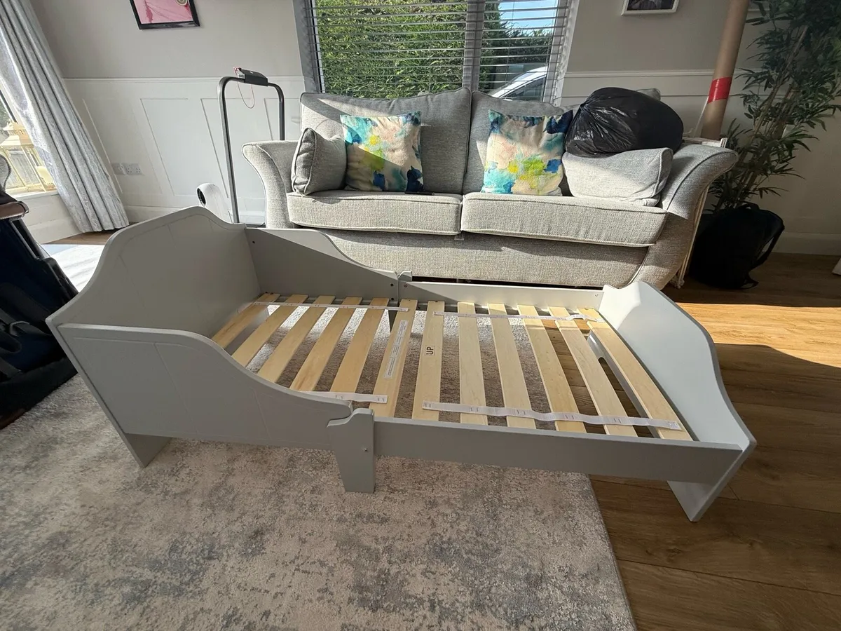 Toddler Bed with Mattress - Image 4