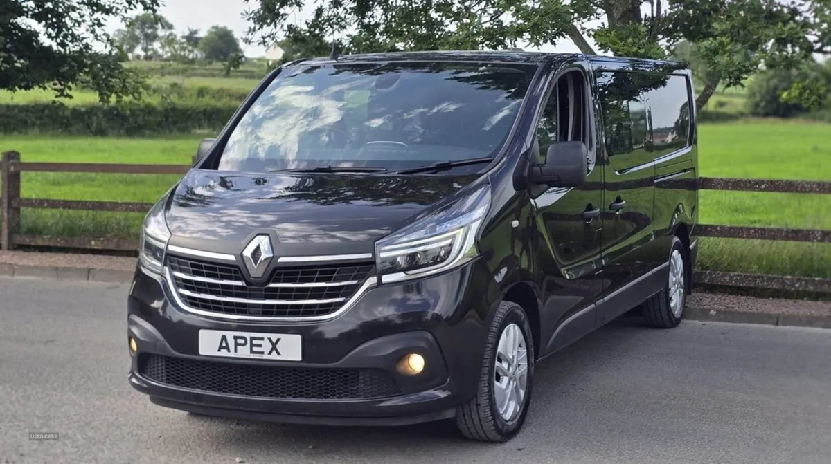 Renault Trafic LWB Diesel - Image 2