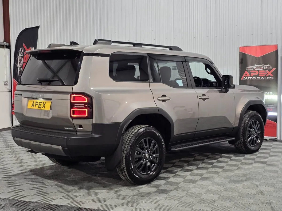 Toyota Landcruiser 2.8 Diesel 7 Seater - Image 4