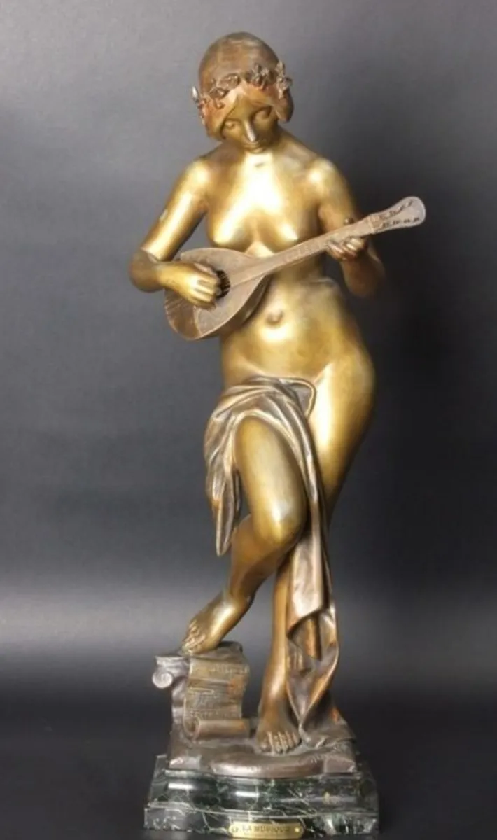 La Musique - Julian Causse - Femme A La Mandoline - Image 1