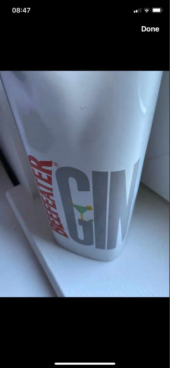 Rare Beefeater Gin Ceramic Water Jug - Image 2