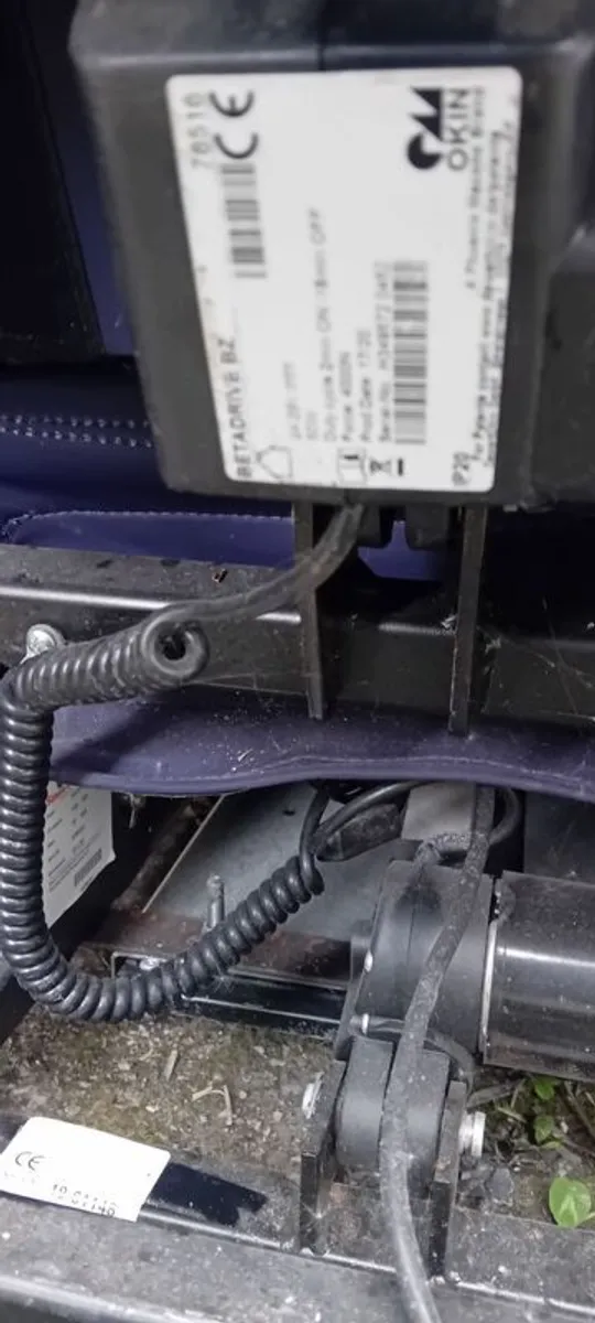 electric wheelchair/mobility recliner - Image 2