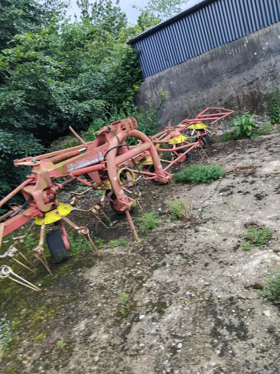 8 rotor tedder - Image 1