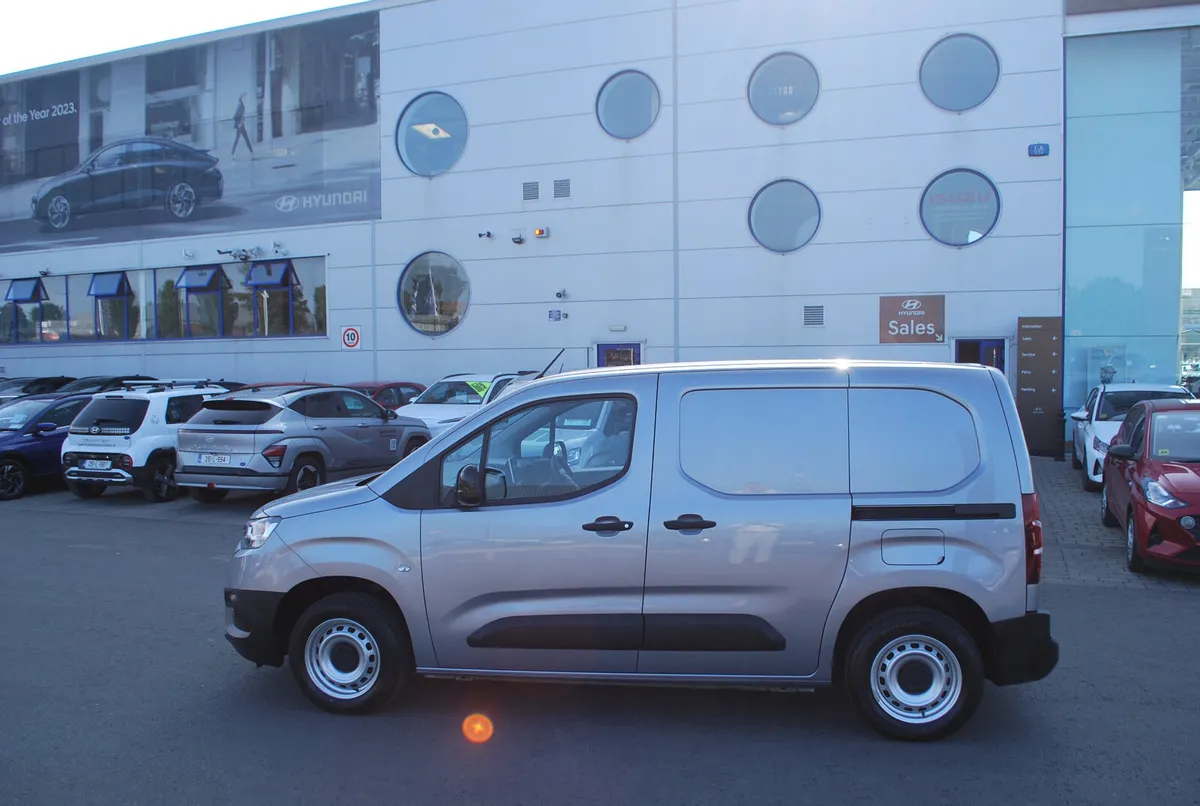 Toyota Proace City 2022 - Image 2