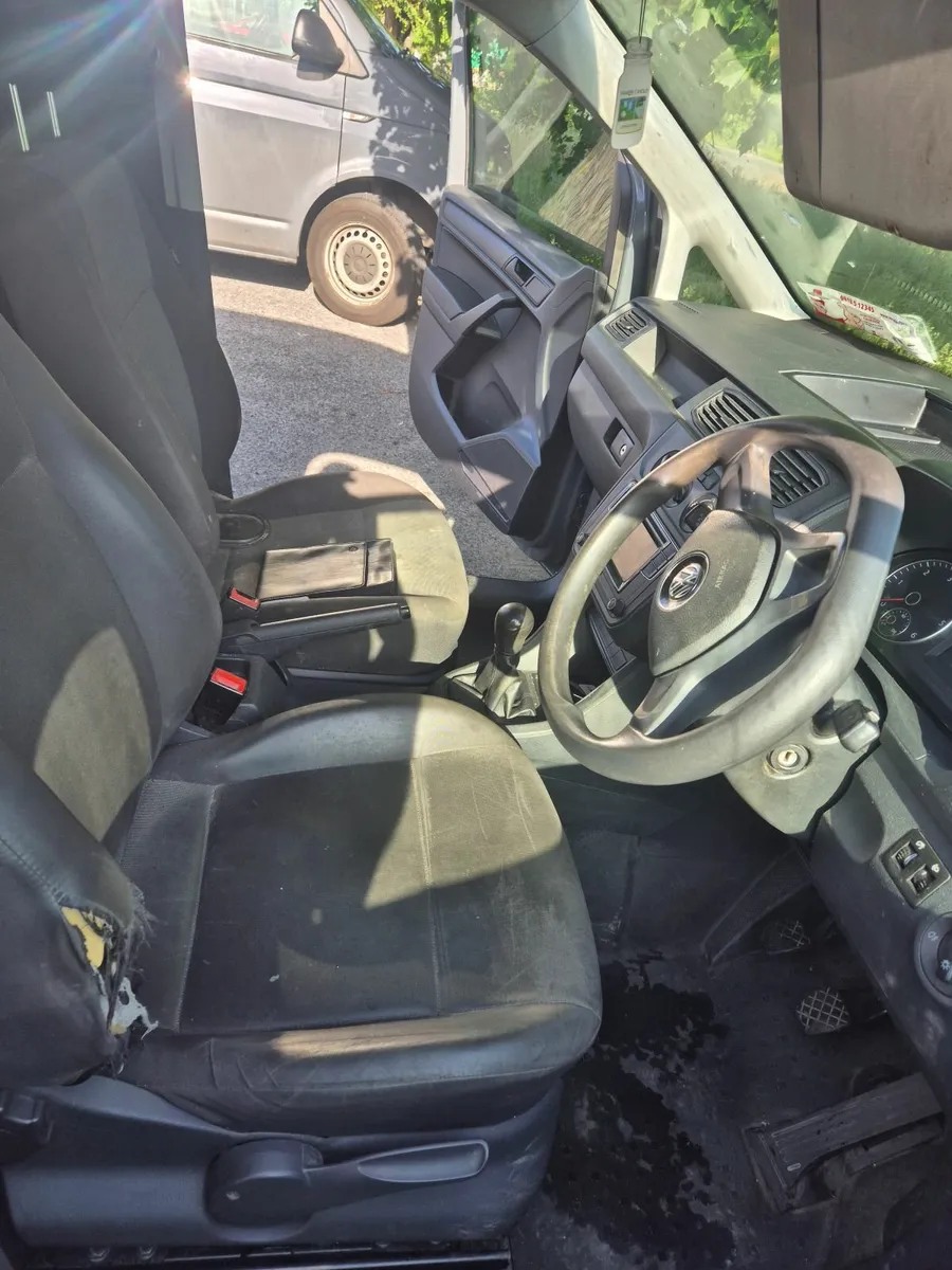 Volkswagen Caddy 2016 - Image 2