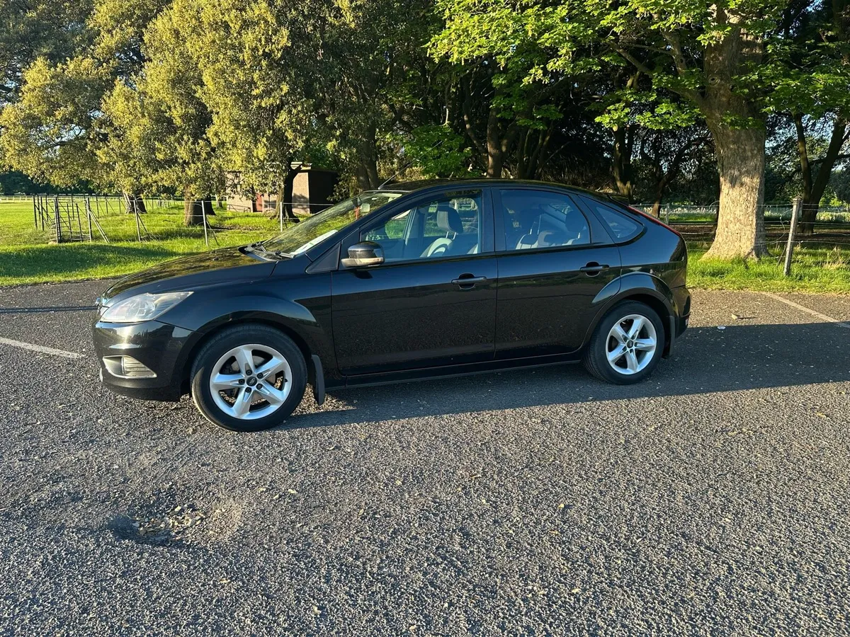 Ford Focus 1.6 TDCI 2010 – Black – Great Value! - Image 2
