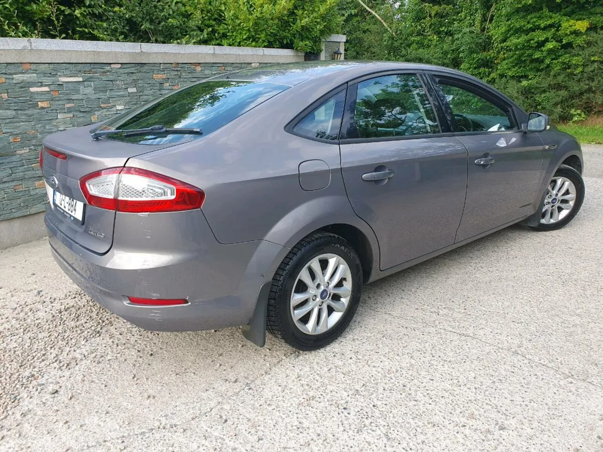 Car - Image 2