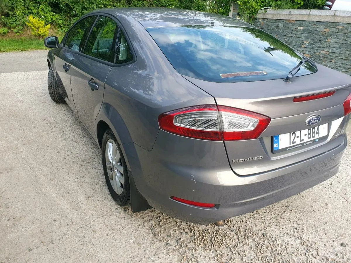 Car - Image 3