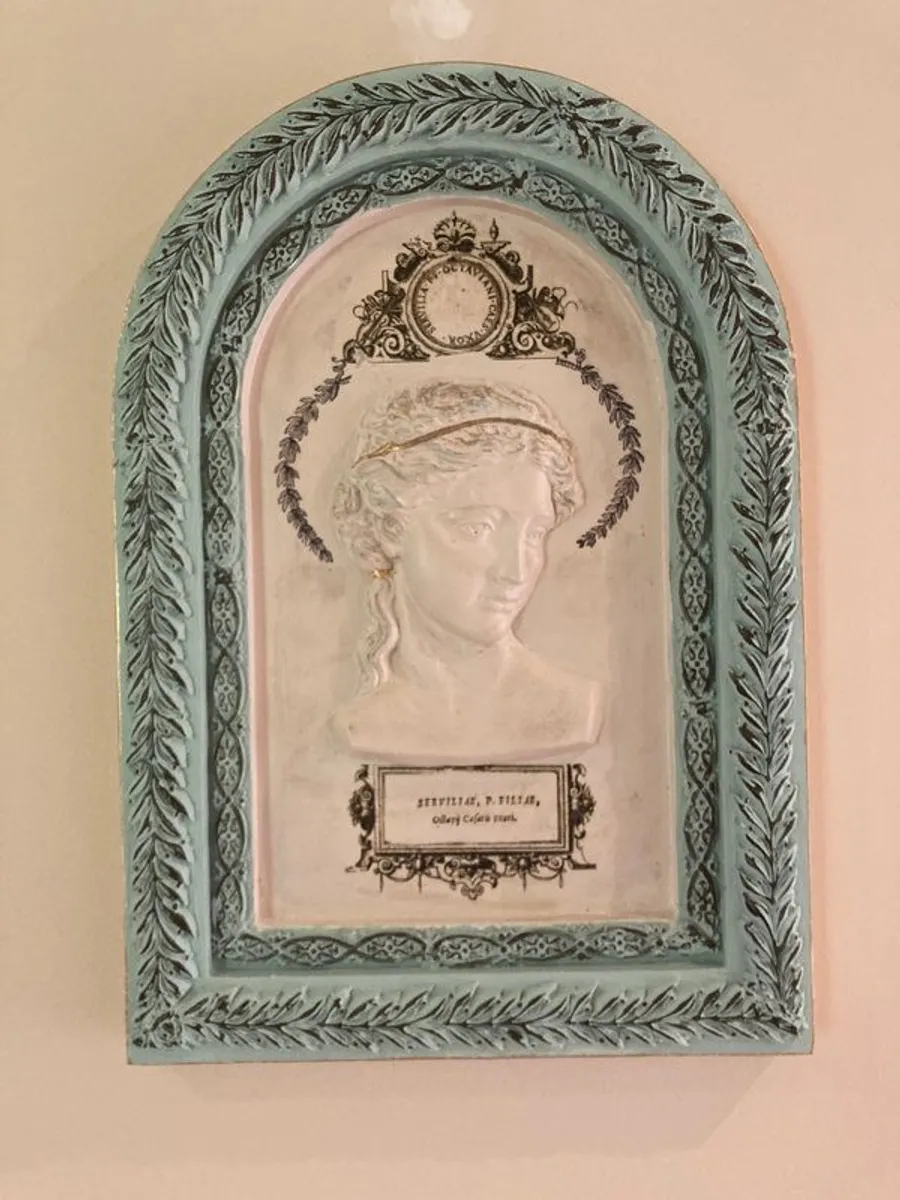 Wall Plaques - Image 3