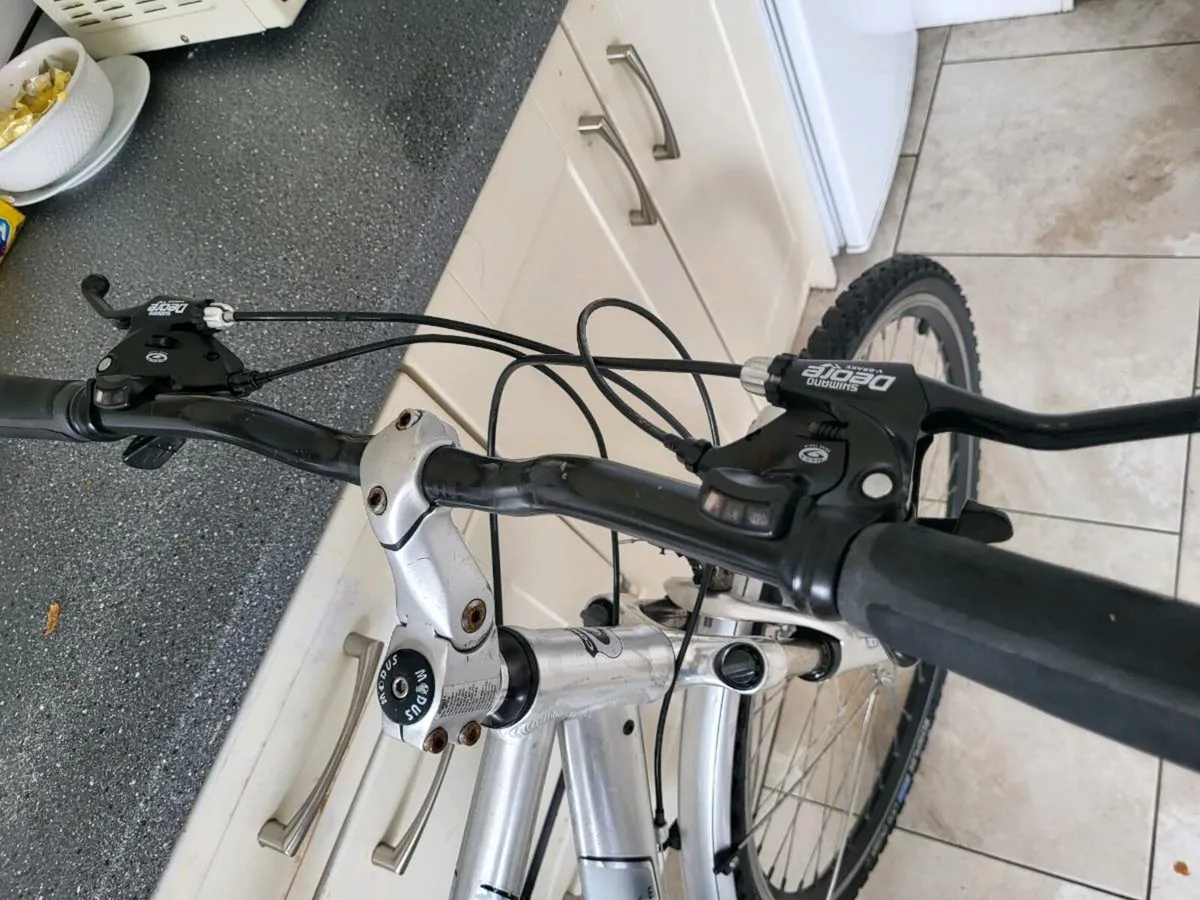 Bike Mens hybrid bike - Image 3
