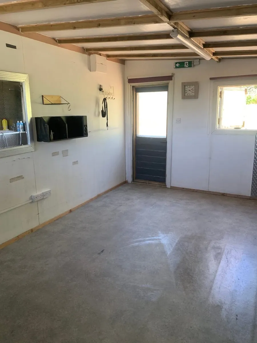Cabin workshop - Image 4