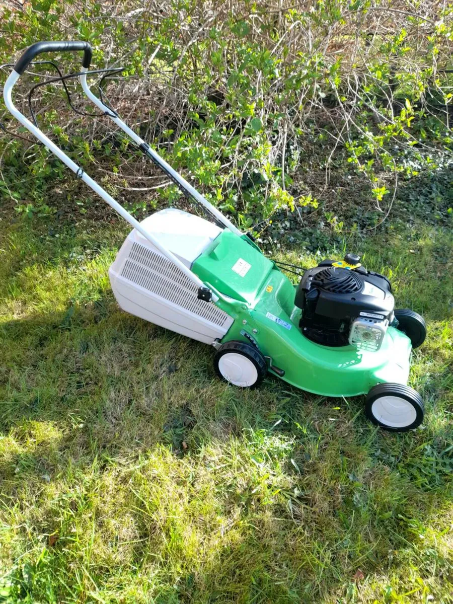 Brand new stihl viking mower selfdrive 18" briggs - Image 2
