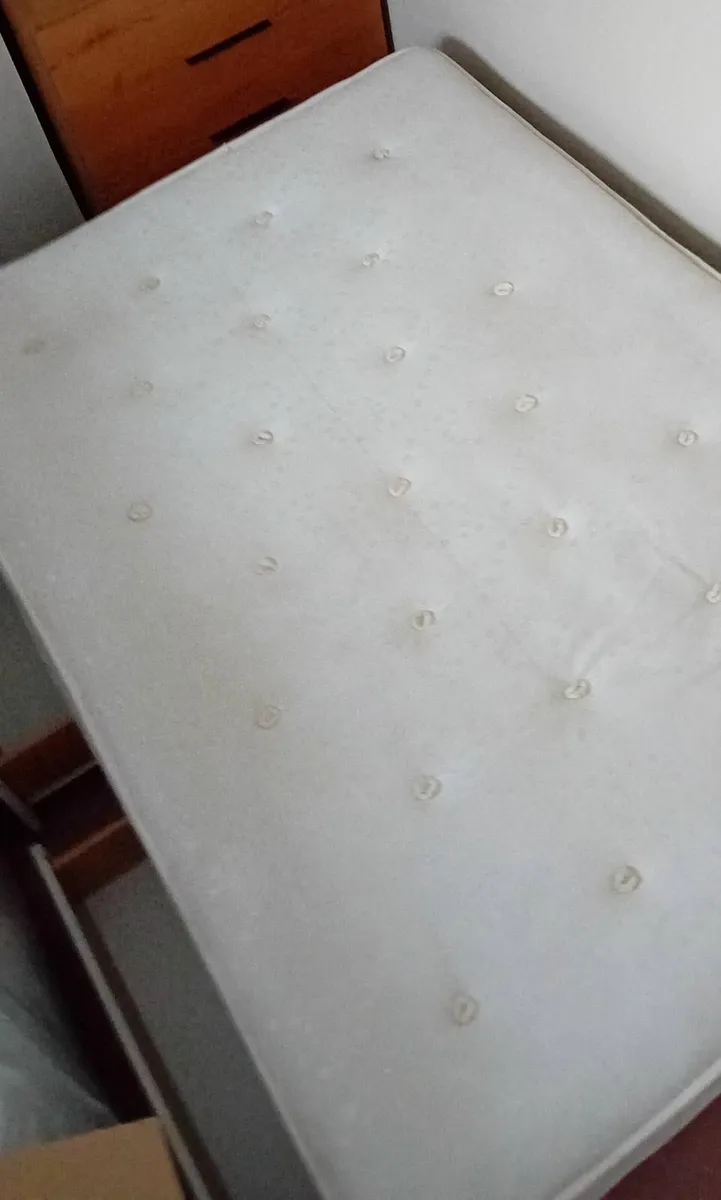 Bed - Image 3
