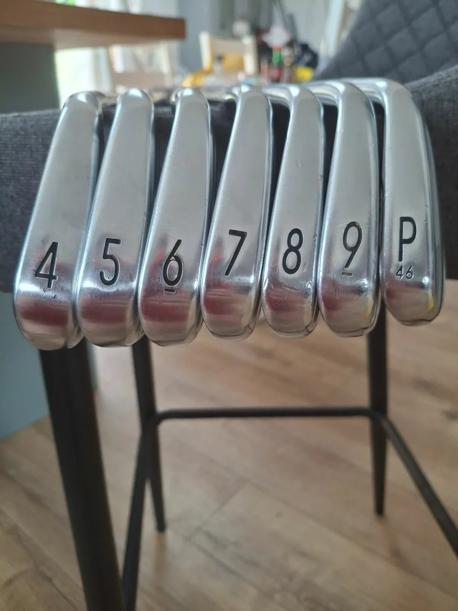 Titleist t 100 irons - Image 1