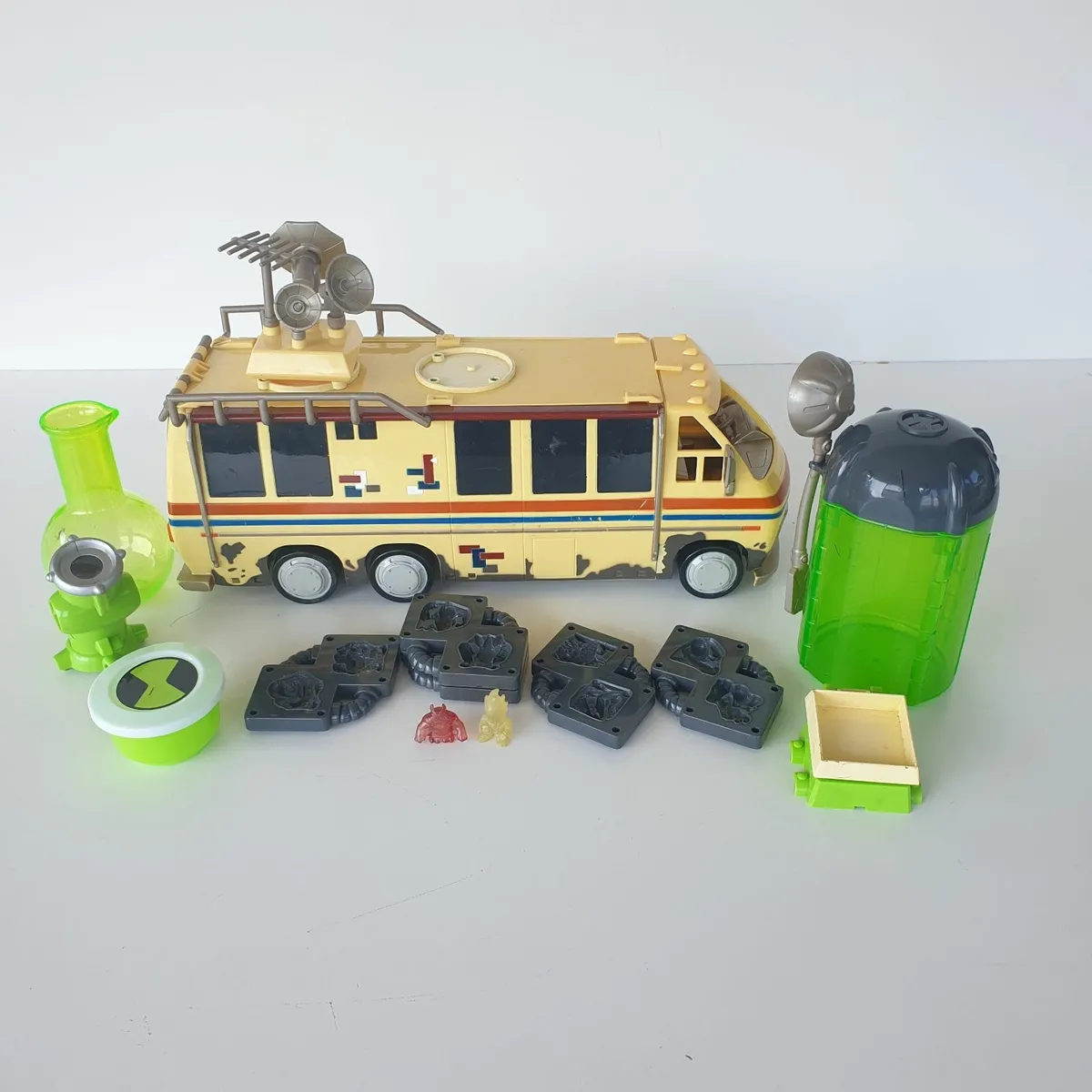 Ben 10 alien laboratory 2006 Bandai rare - Image 1