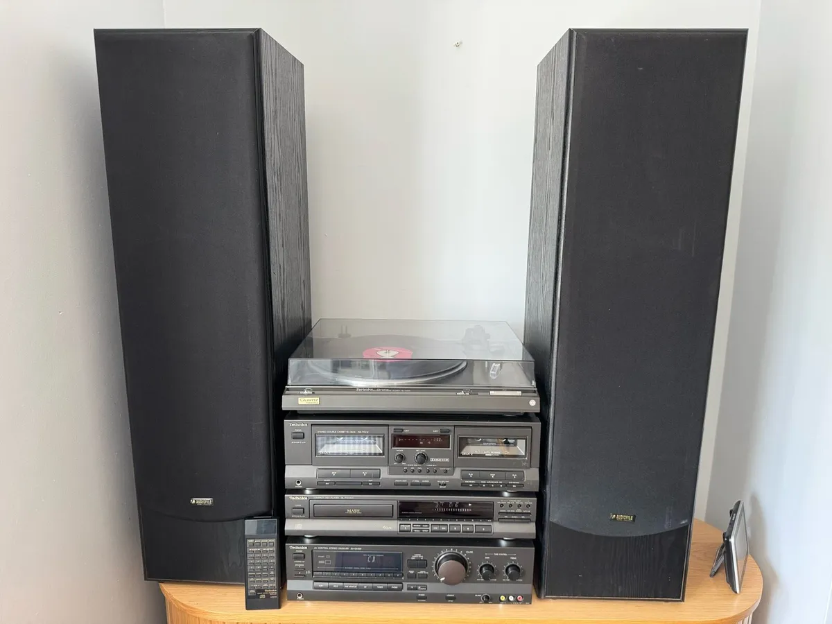 Technics HI-FI set perfect condition - Image 1