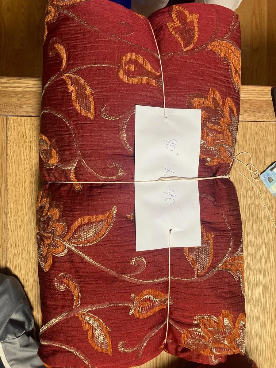 Curtains (x2) fully lined, pencil pleat - Image 2