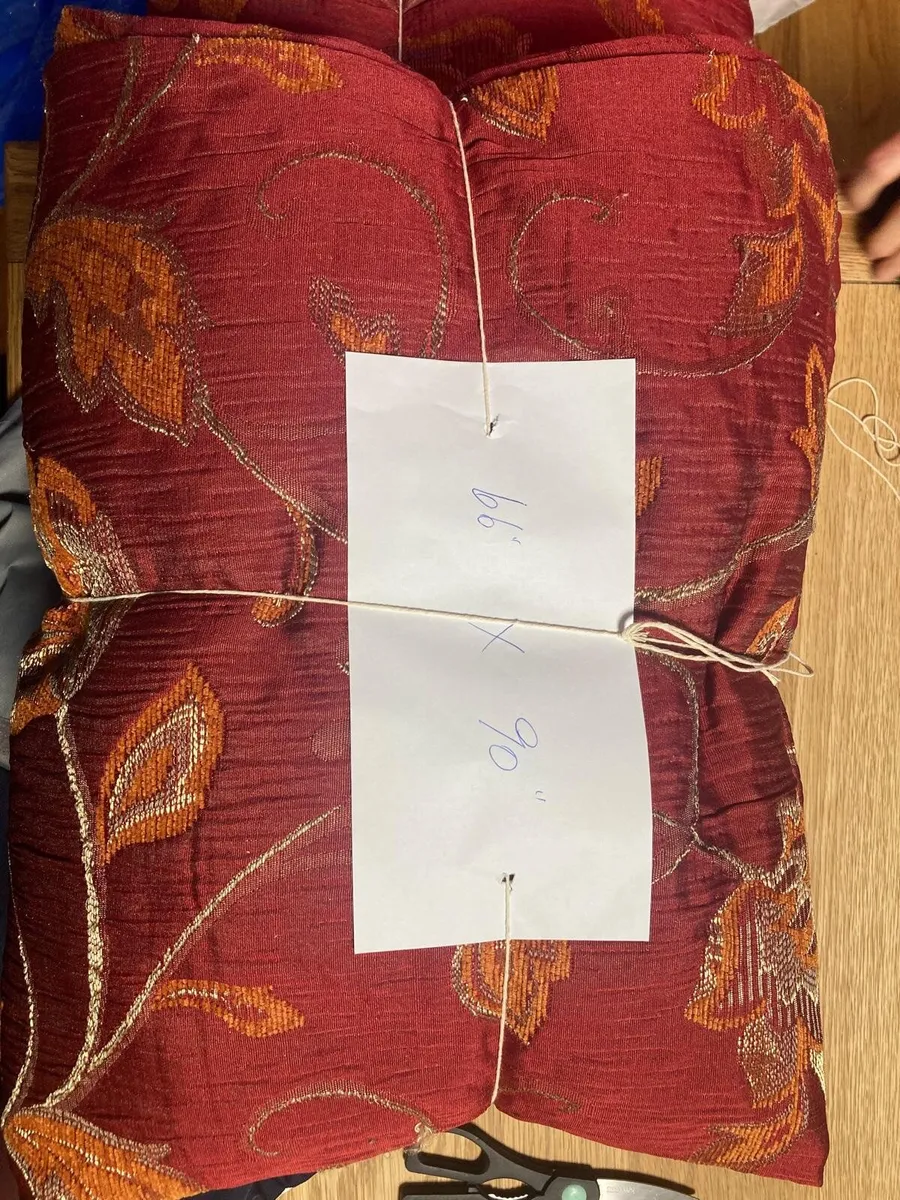 Curtains (x2) fully lined, pencil pleat - Image 3