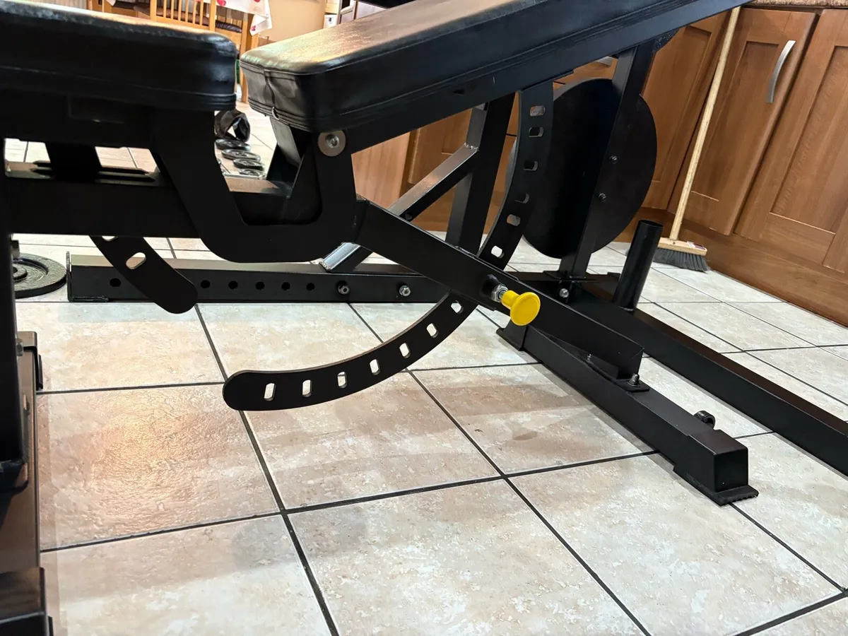WITHOUT DOUBT  BEST GYM WEIGHTLIFTING SET UP!!! - Image 3