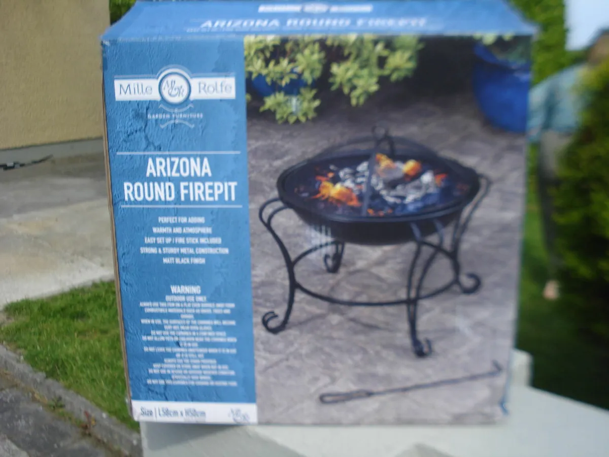 OUTDOOR GARDEN PATIO ROUND FIRE PIT. - Image 1