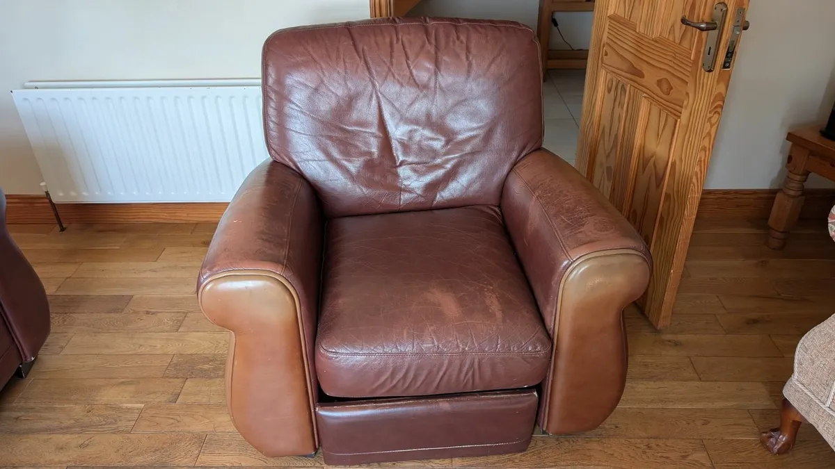 Leather sofa 3+1 set  500 ONO - Image 2