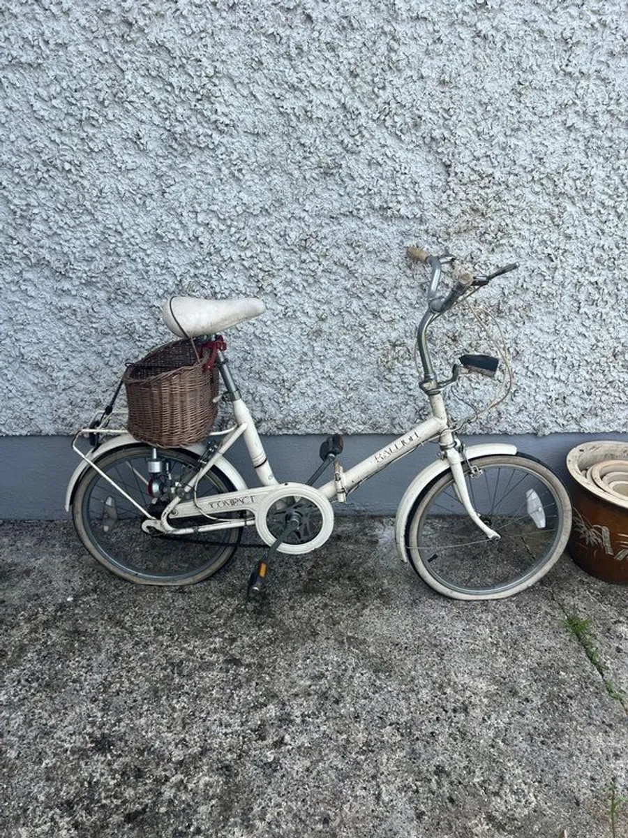 Vintage Bicycle (foldable) - Image 1