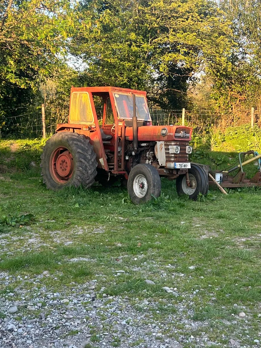 Vintage tractor - Image 2