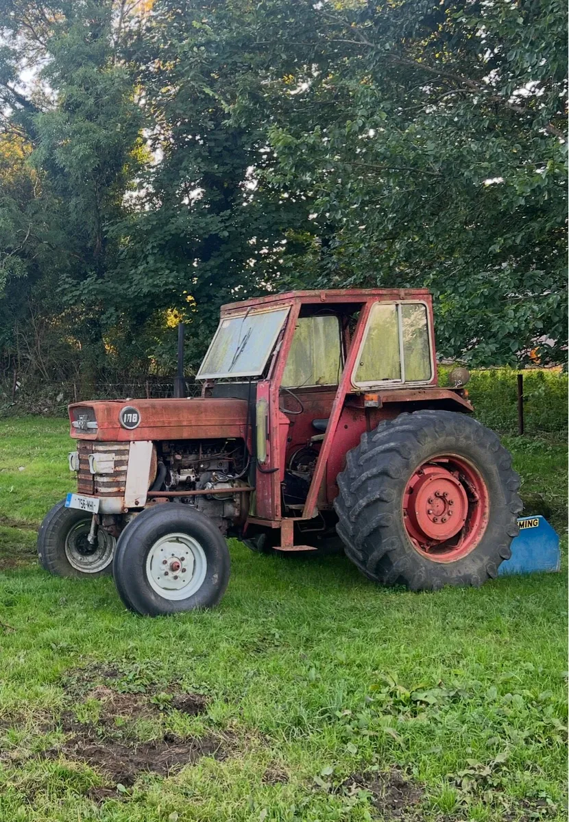 Vintage tractor - Image 3