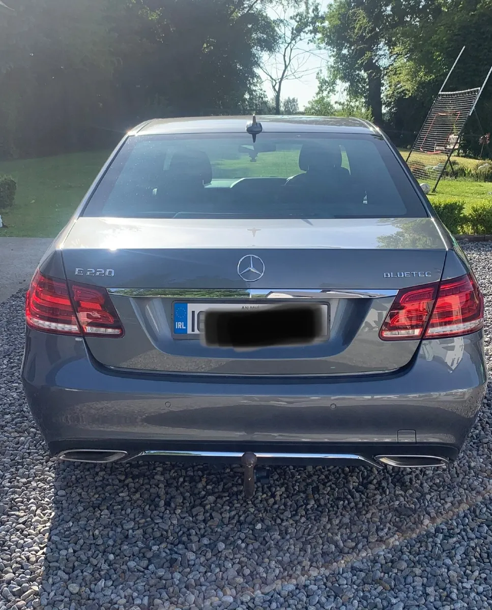 Mercedes-Benz E-Class 2016 - Image 3