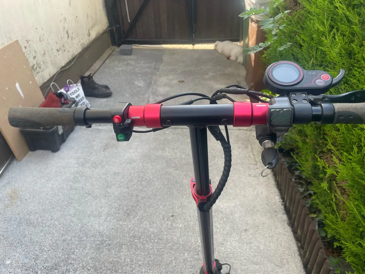 E scooter - Image 4