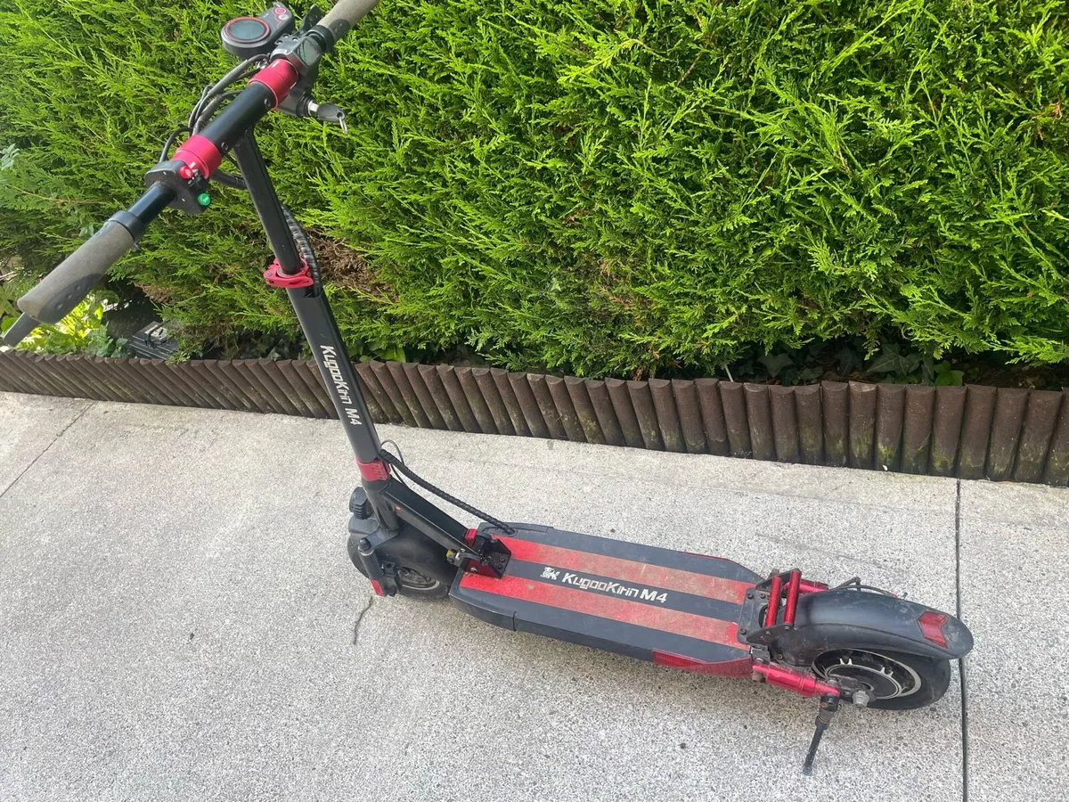 E scooter - Image 1