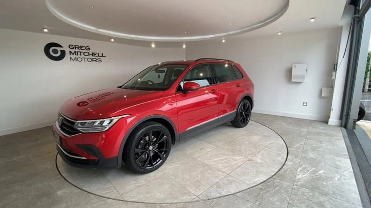 Volkswagen Tiguan 2.0 TDI Life 5dr - Image 4