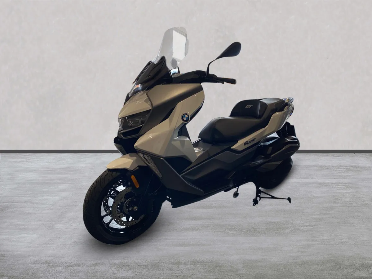 2021 BMW C400GT with Comfort Package. - Image 4