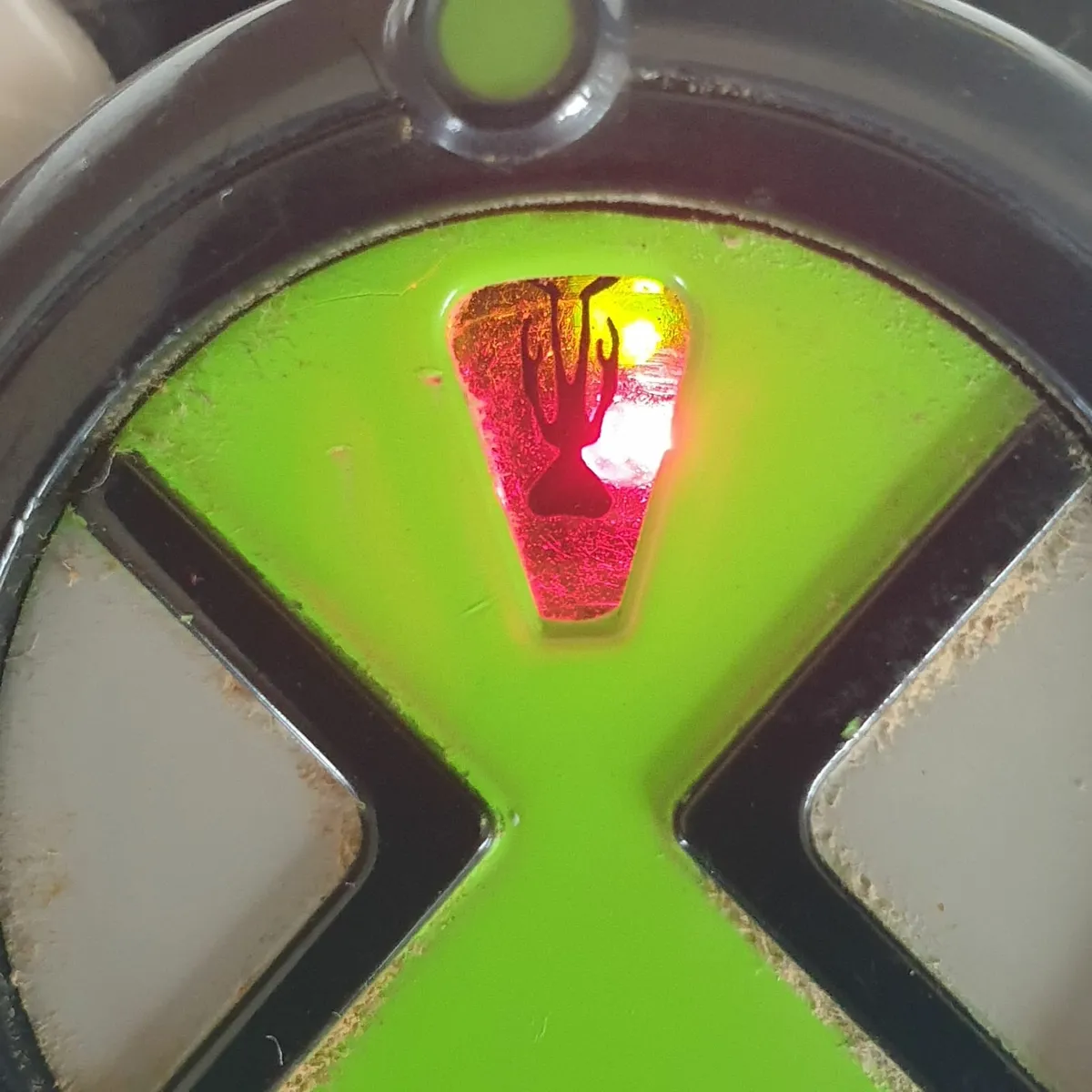 Ben 10 Omnitrix Watch Lights & Sounds 2006 - Image 2
