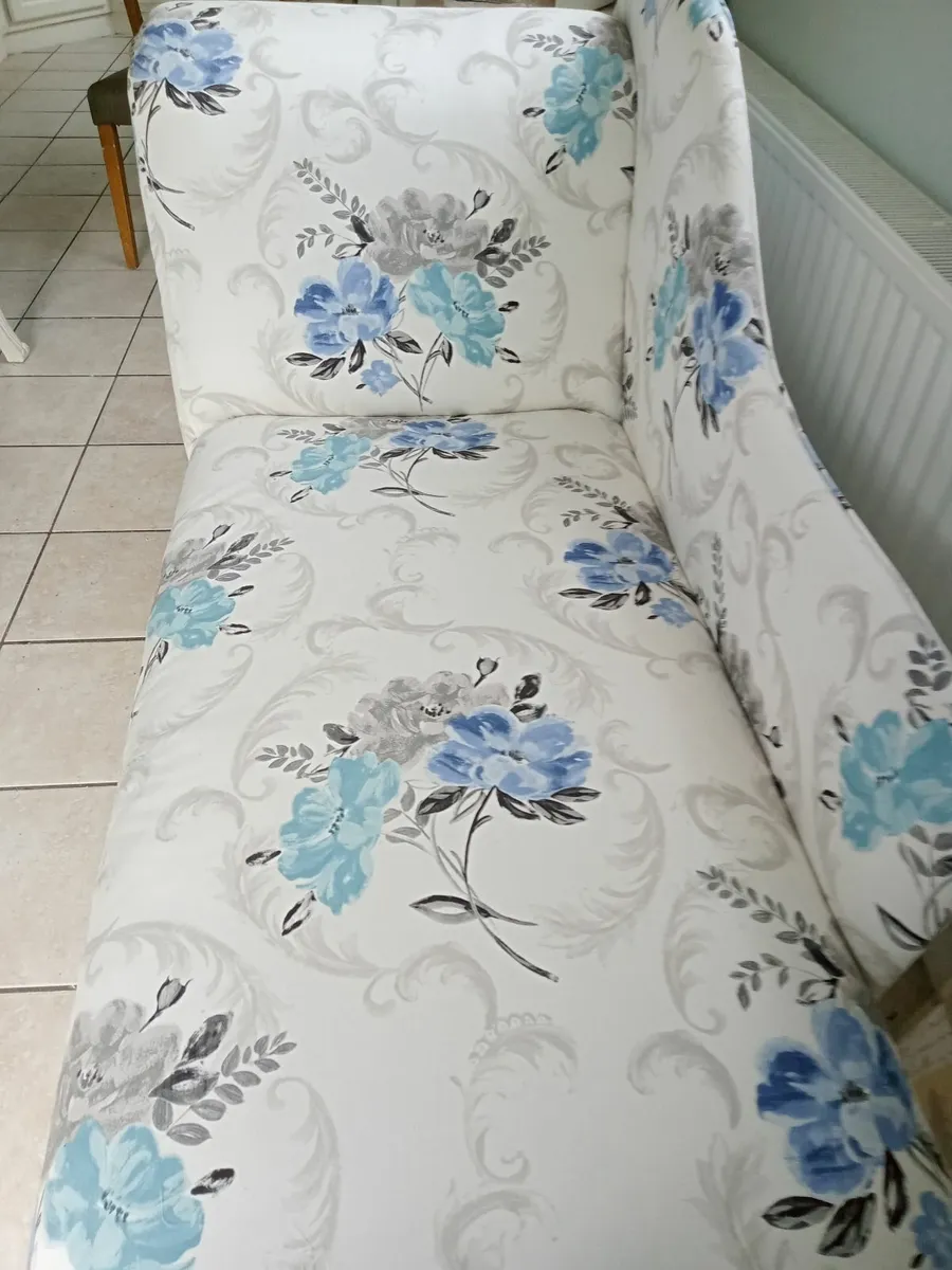 Chaise Lounge - Image 3
