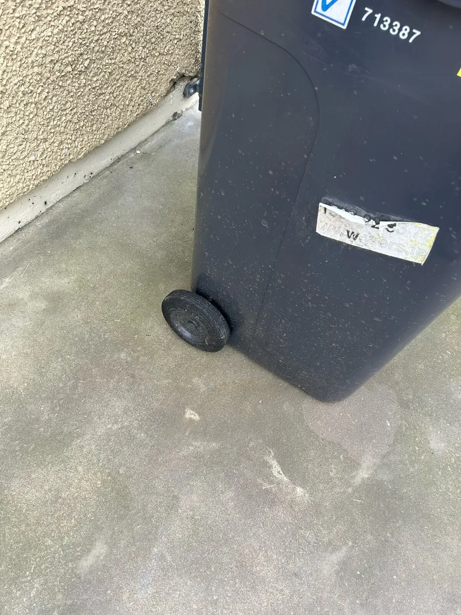 Wheelie bin - Image 2