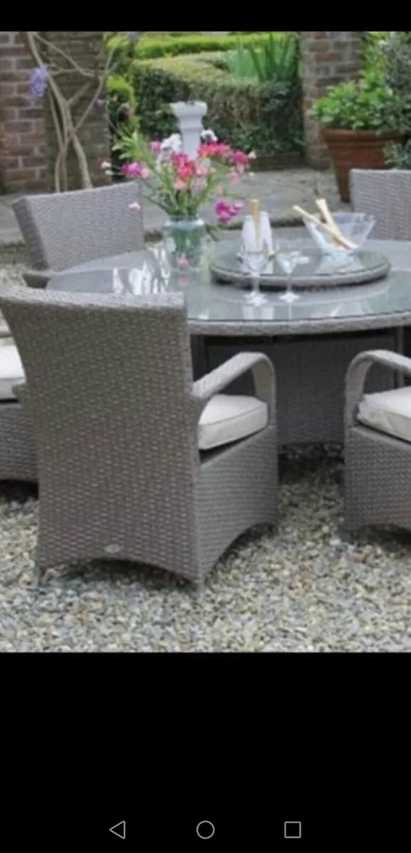 *SALE* Brand New 6 Seat Rattan Set C/W Lazy Susan - Image 2