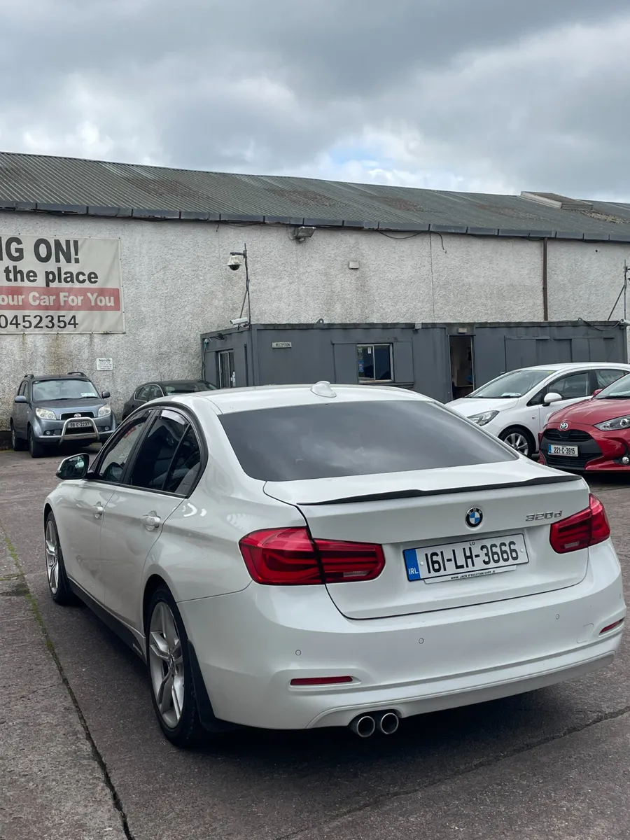 BMW 3-Series 2016 - Image 3