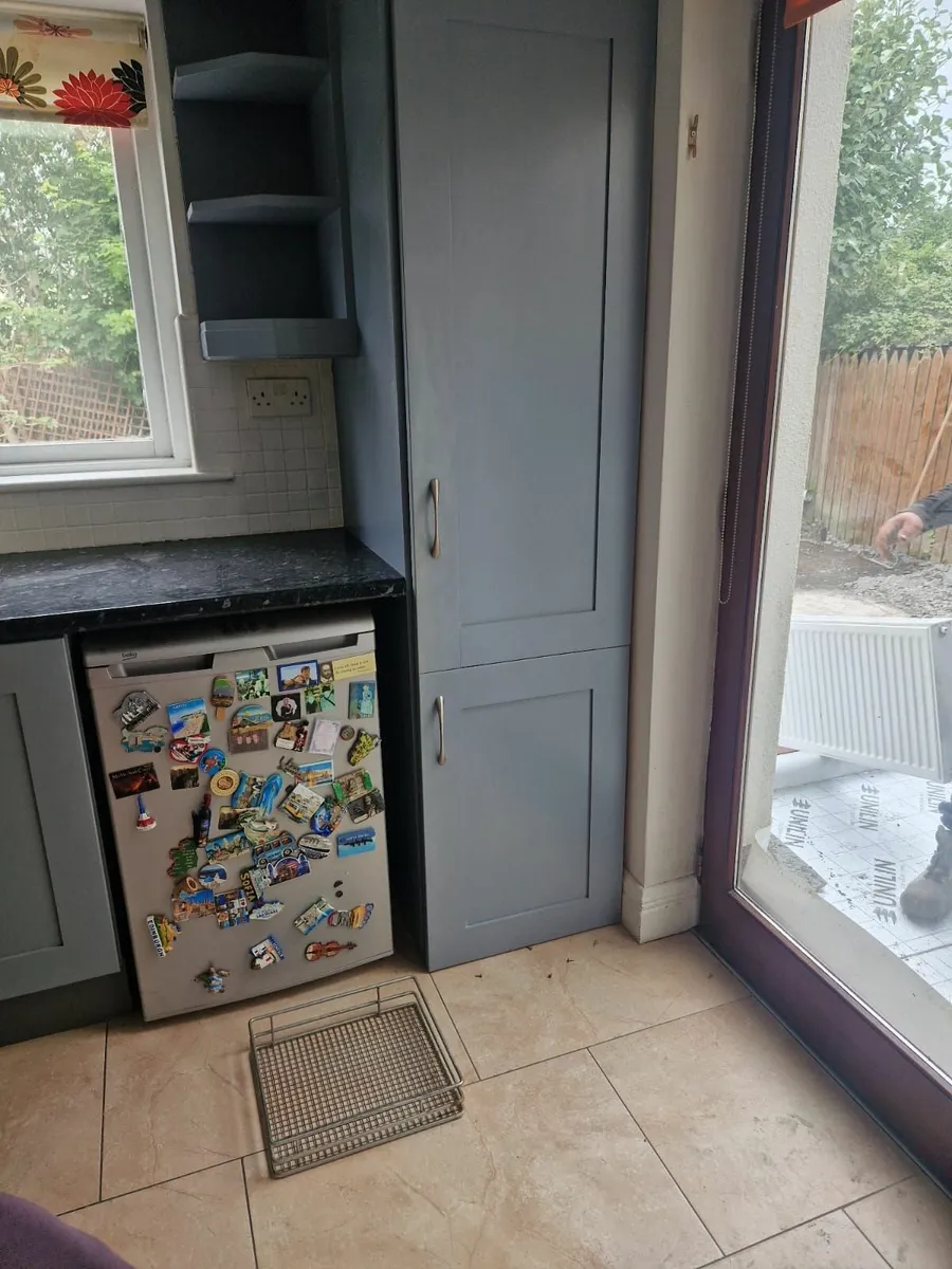 Kitchen  and utility units - Image 3