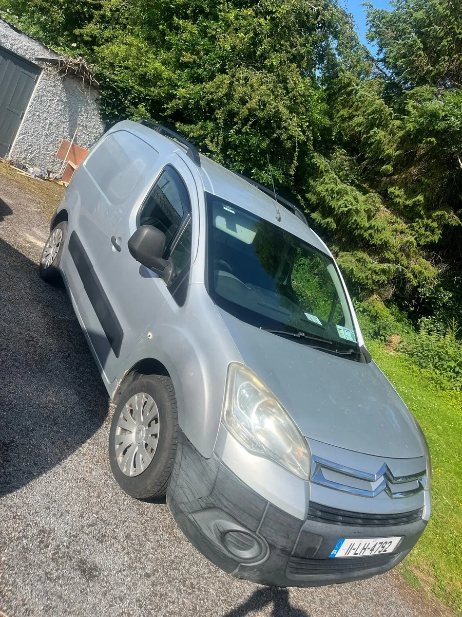 2011 Citroen berlingo - Image 2
