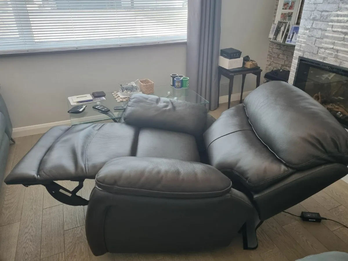 Electric Recliner - Image 1