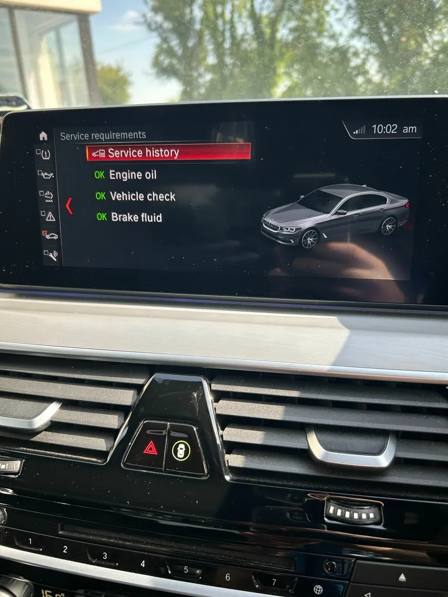 BMW 5-Series 2019 - Image 2
