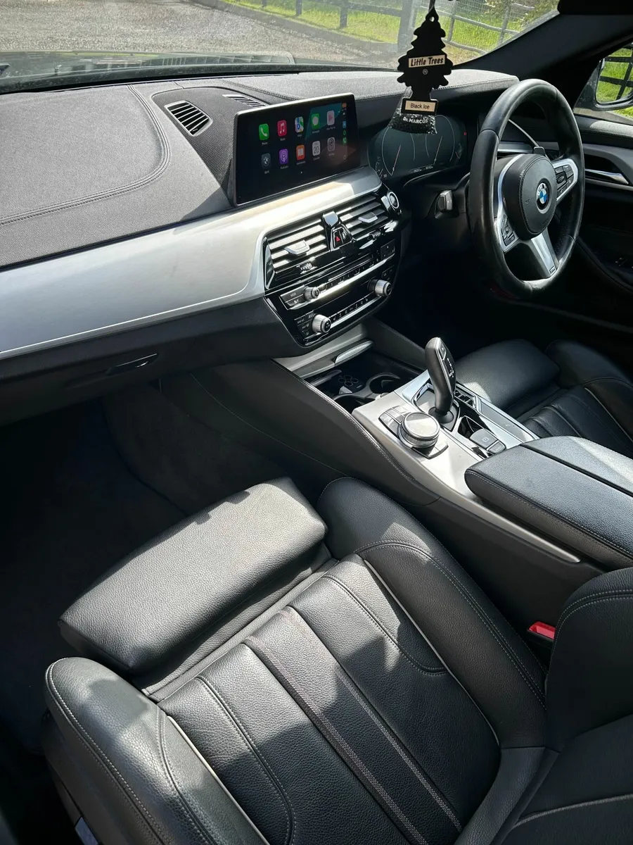 BMW 5-Series 2019 - Image 3