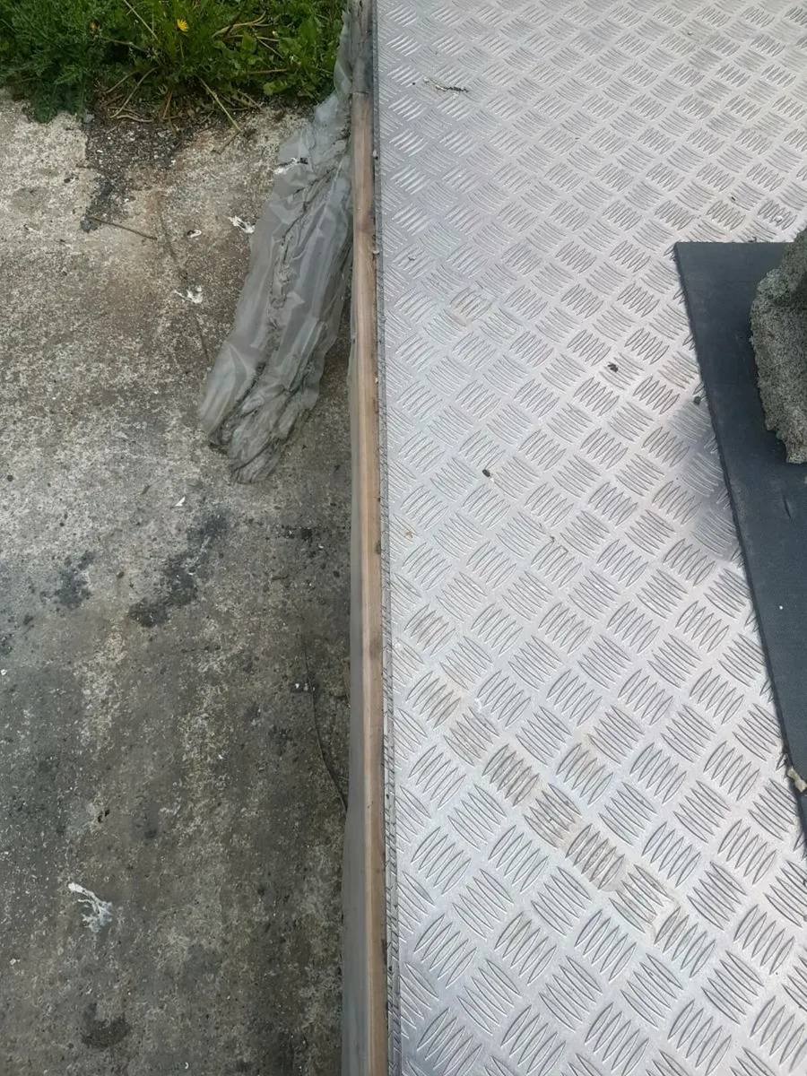 Aluminium  chquard plate - Image 3