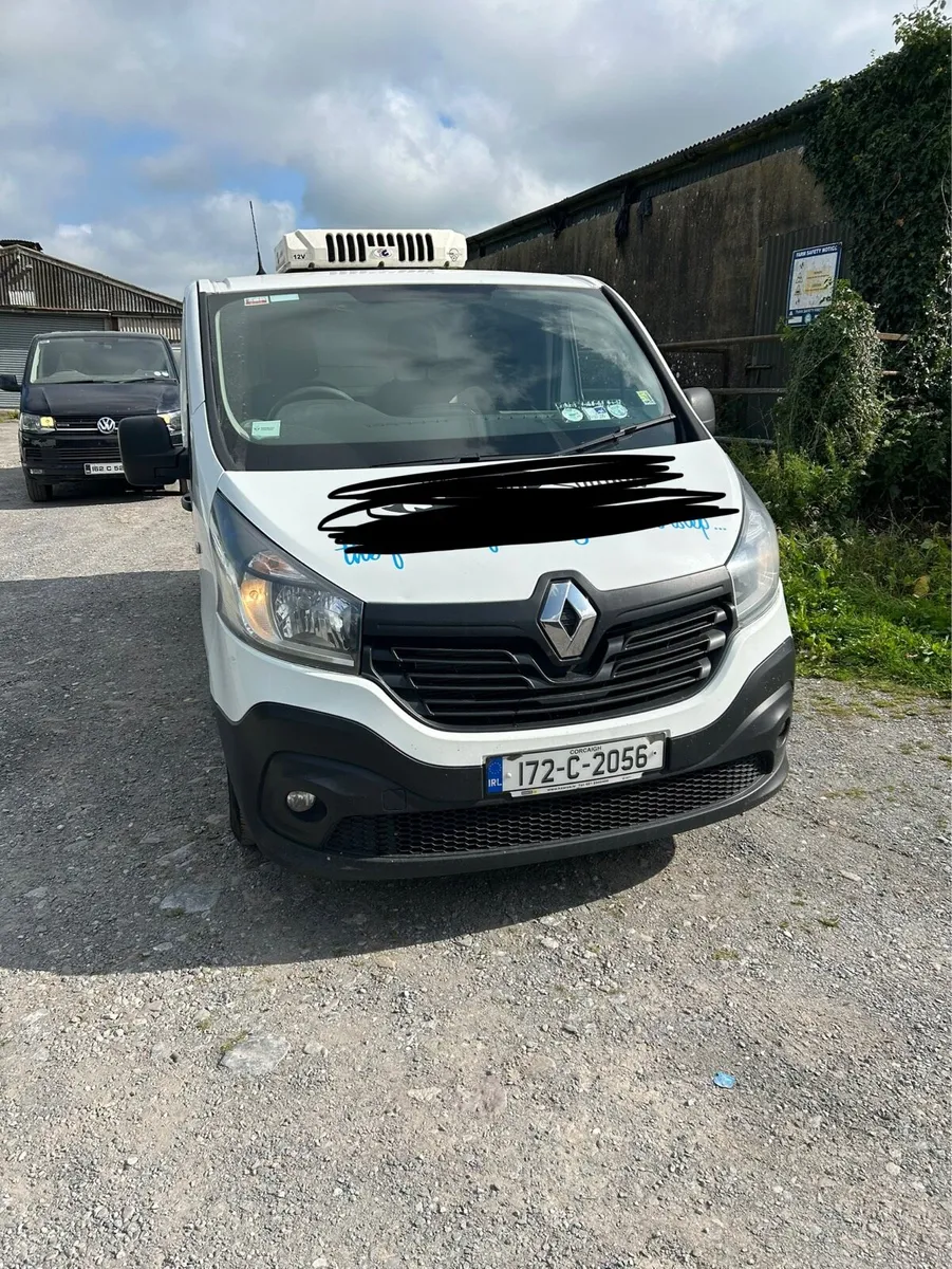 Renault Traffic - Image 2