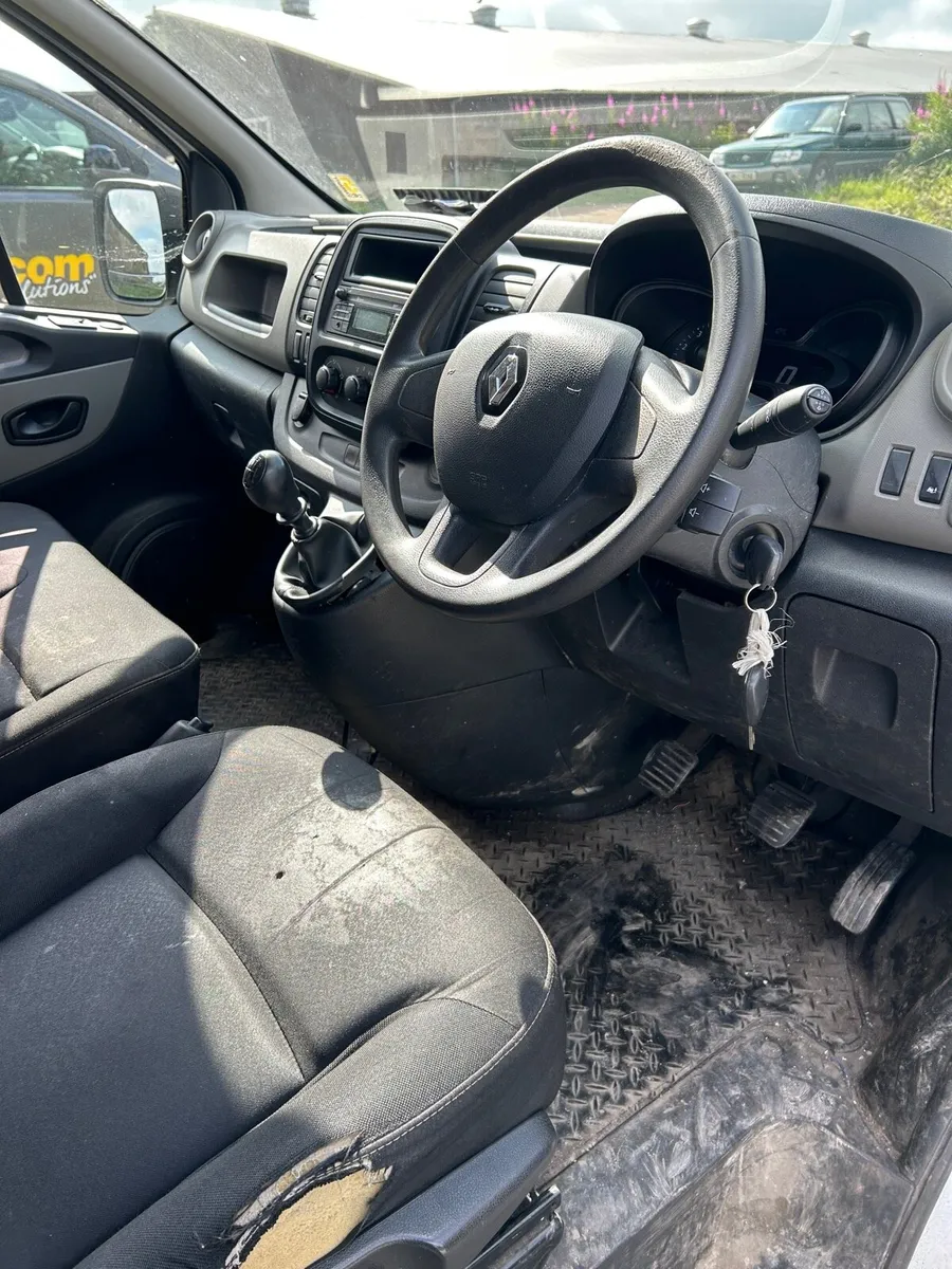Renault Traffic - Image 4
