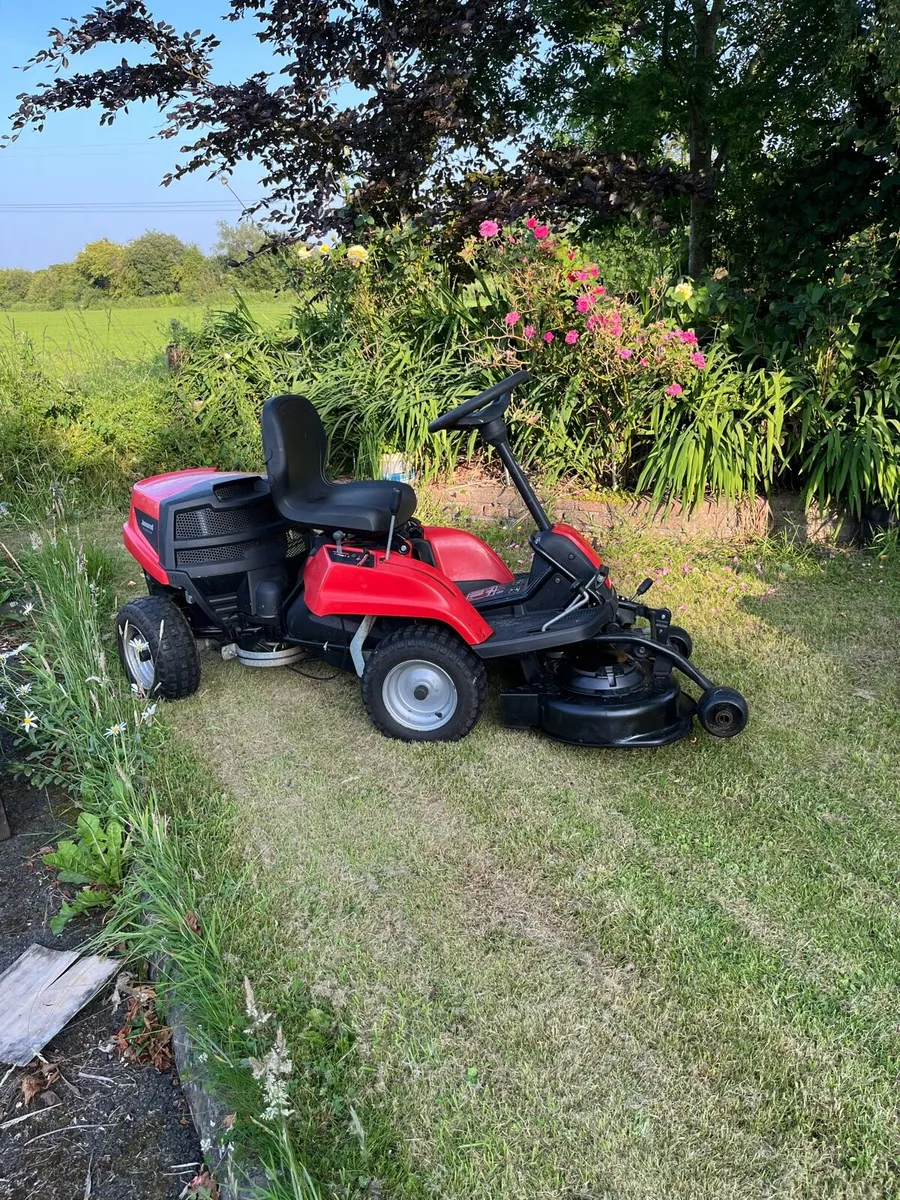 Ride on mower - Image 1