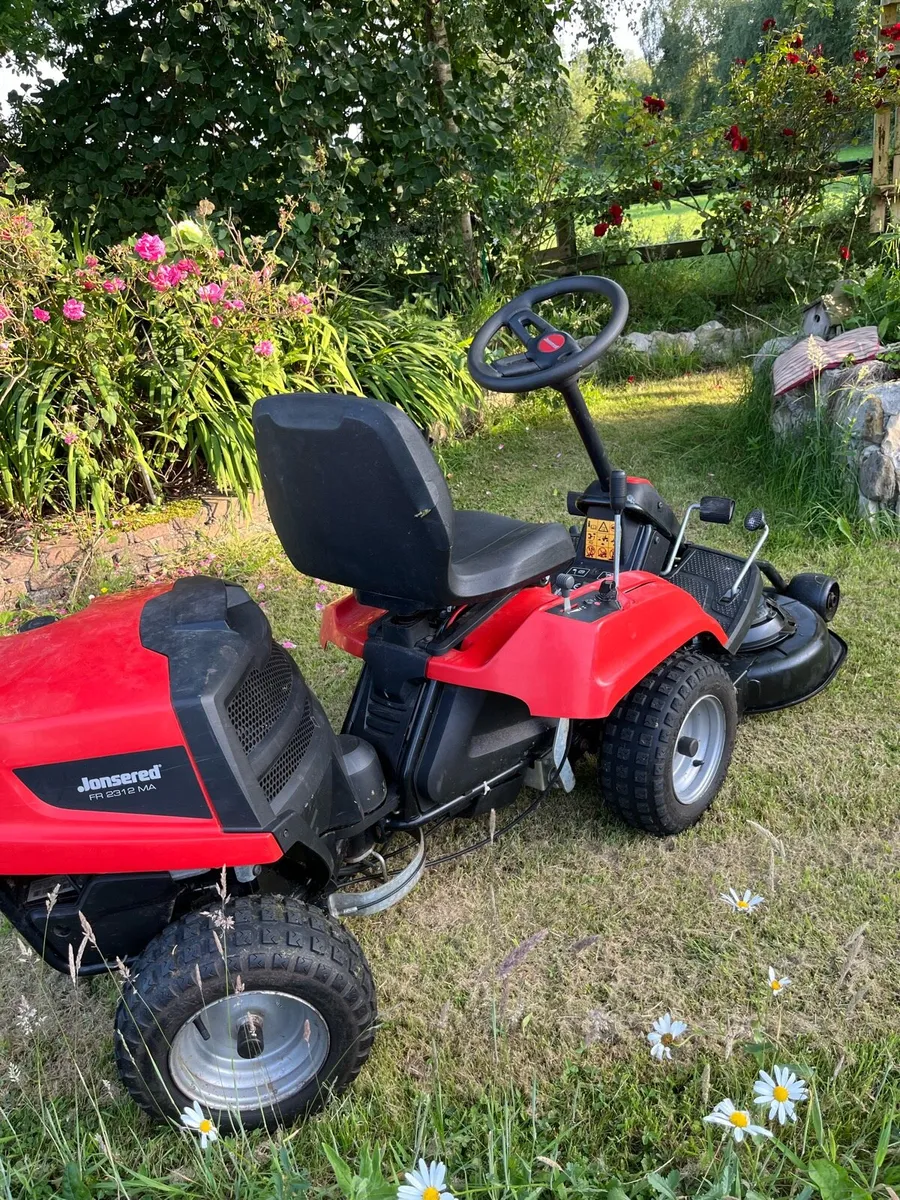 Ride on mower - Image 3